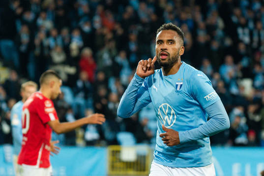 Malmö FFs Isaac Kiese Thelin jublar