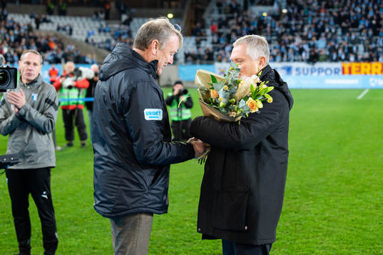 Malmö FFs tränare Åge Hareide avtackas
