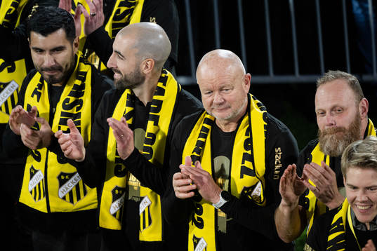 Häckens tränare Marti Cifuentes och tränare Per-Mathias