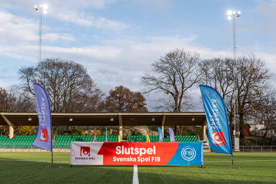 Bläddra bland fler bilder av Fotboll, F19, Final, Växjö - Umeå