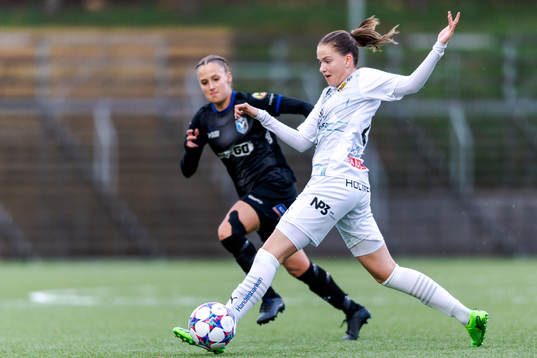 Växjös Tekla Höckert och Umeås Elise Johansson