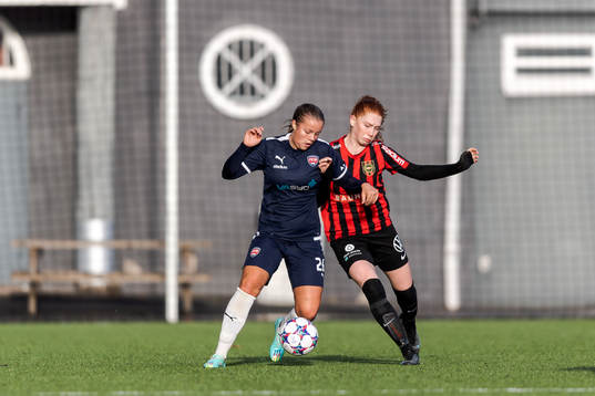 FC Rosengårds Tilde Björklund och Brommapojkarnas Tindra
