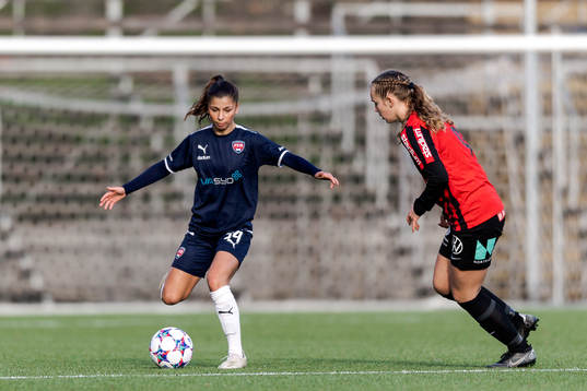 FC Rosengårds Mikaela Stojanovska och Brommapojkarnas