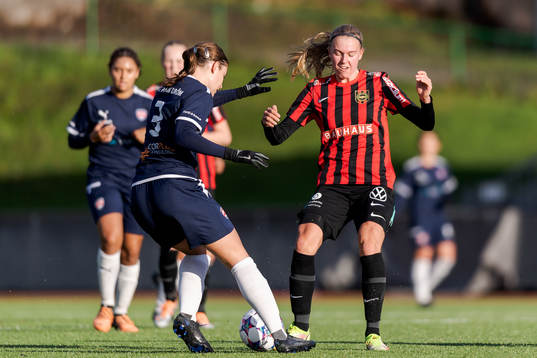 FC Rosengårds Vera Ivarsson och Brommapojkarnas Saga