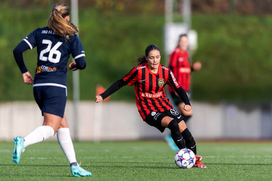FC Rosengårds Tilde Björklund och Brommapojkarnas Vera