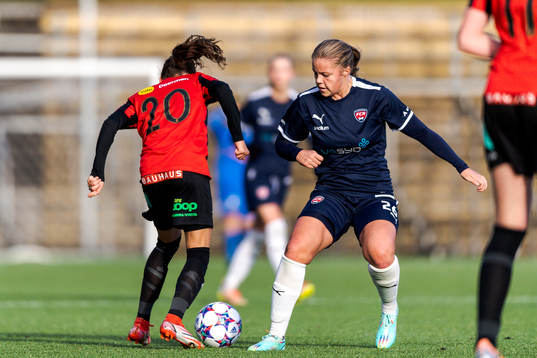 Brommapojkarnas Vera Blom och FC Rosengårds Tilde