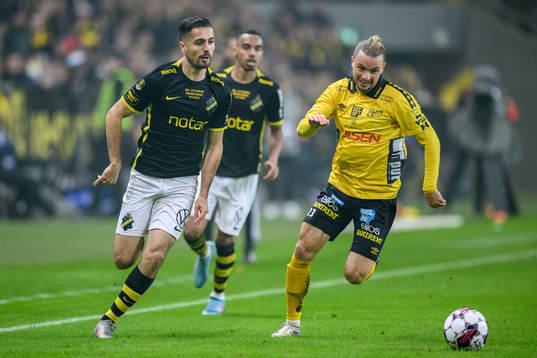 AIKs Zachary Elbouzedi och Elfsborgs Niklas Hult