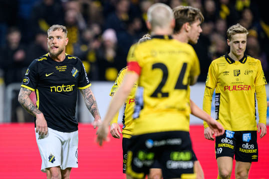 AIKs John Guidetti och Elfsborgs Jeppe Møldrup Okkels