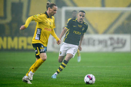 Elfsborgs Niklas Hult och AIKs Bilal Hussein