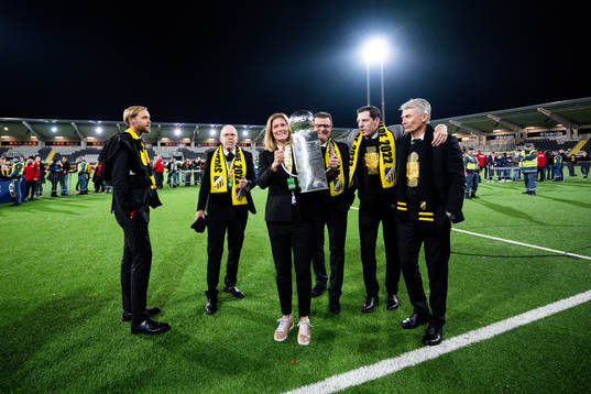 Häckens klubbchef Marcus Jodin, ordförande Anders
