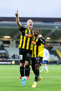 Häckens Mikkel Rygaard Jensen jublar