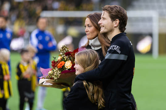 Häckens Erik Friberg med sin familj