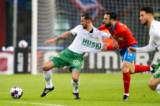 Hammarbys Loret Sadiku och Helsingborgs Abdul Rahman Khalili