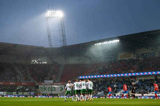 Hammarbys spelare jublar