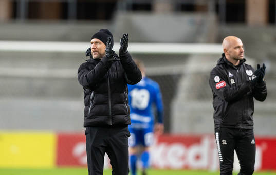 Kalmars tränare Henrik Rydström jublar