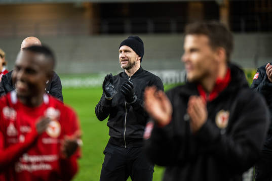 Kalmars tränare Henrik Rydström jublar