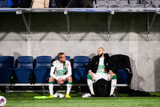 Varbergs Joel Sundström och Robin Simovic deppar