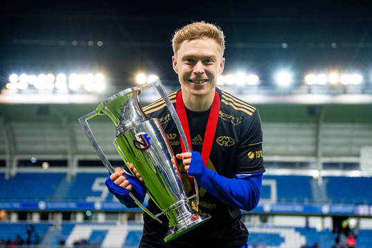 Ola Brynhildsen of Molde celebrates with the trophy