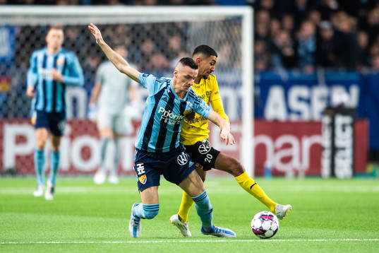 Djurgårdens Haris Radetinac och Mjällbys Amir Al-Ammari