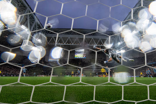 Mjällbys Amir Al-Ammari gör 0-1 bakom Djurgårdens