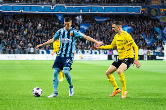Djurgårdens Haris Radetinac och Mjällbys Jetmir Haliti