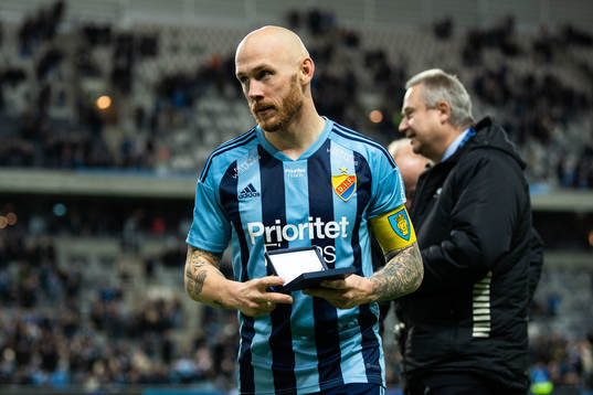 Djurgårdens Magnus Eriksson tilldelas lagmedaljen för