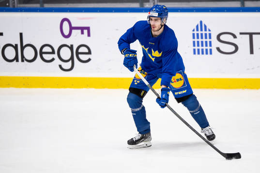 Hardy Häman Aktell of Sweden at a training session with