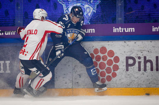 Santeri Alatalo of Switzerland and Jere Karjalainen of