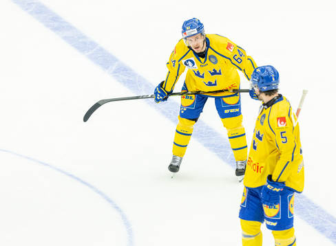 Jonathan Pudas and Oscar Engsund of Sweden