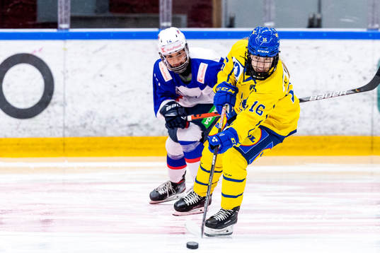Slovakiens Lilien Benakova och Sveriges Emilia Bergeby