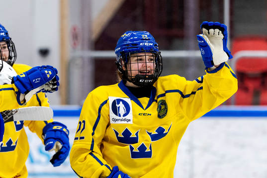 Sveriges Sara Lindqvist jublar