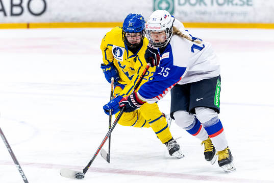 Sveriges Sara Lindqvist och Slovakiens Ema Lackova