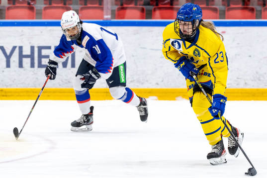 Slovakiens Lilien Benakova och Sveriges Isabelle Leijonhielm