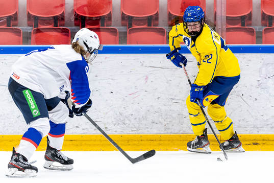 Slovakiens Livia Nogova och Sveriges Sara Lindqvist
