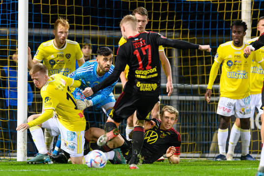 Bläddra bland fler bilder av Fotboll, Kval till Superettan, Falkenberg - Östersund