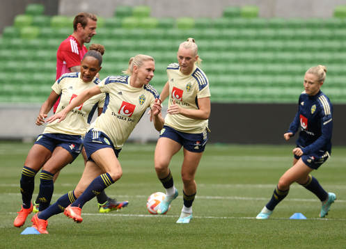 Madelen Janogy, Jonna Andersson and Stina Blackstenius of