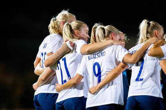 Sara Hørte, Anna Jøsendal, Lisa Fjeldstad Naalsund and