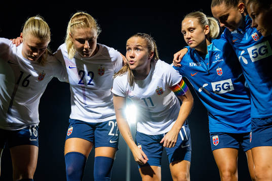 Mathilde Harviken, Sophie Roman Haug, Guro Reiten, Lisa