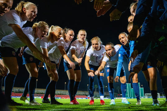 Frida Maanum, Julie Blakstad, Anja Sønstevold, Marit