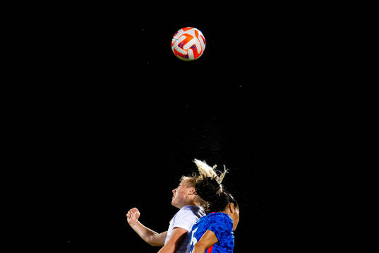 Sophie Roman Haug of Norway and Kenza Dali of France