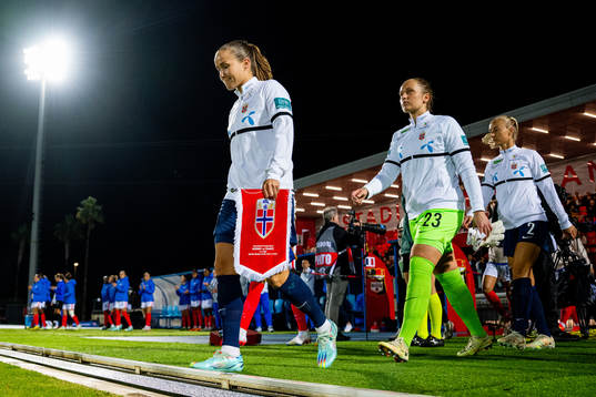 Guro Reiten, goalkeeper Aurora Mikalsen and Anja