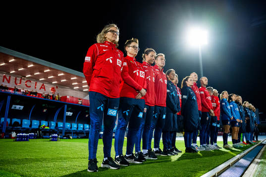 Hege Riise, head coach, Monica Knudsen, assistant coach,