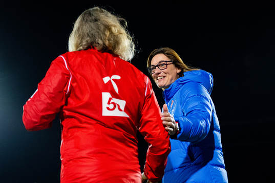 Hege Riise, head coach of Norway, and Corinne Diacre, head