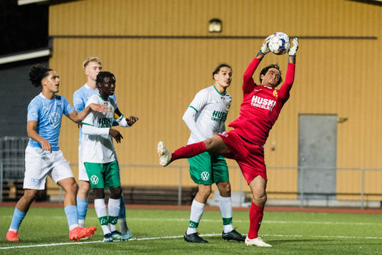 Hammarbys målvakt Sakaria Boije