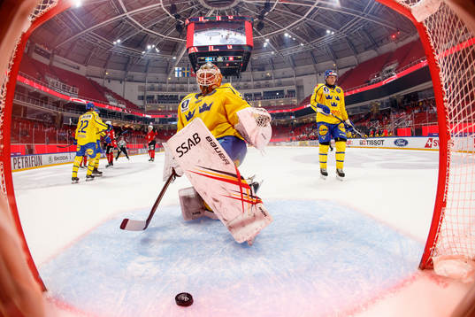 Joel Lassinantti of Sweden looks dejected
