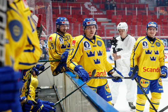 Pär Lindholm of Sweden