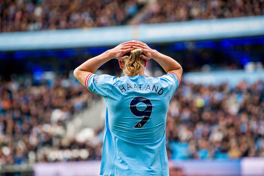 Bläddra bland fler bilder av Football, Premier League, Manchester City - Brentford