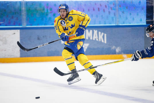 Andre Petersson of Sweden