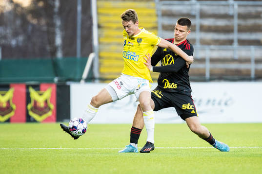 Falkenbergs Robin Hofsö och Östersunds Kristian Novak