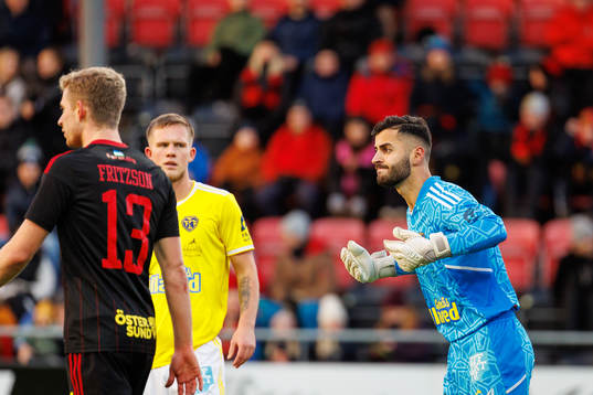 Falkenbergs målvakt Nadeem Omar